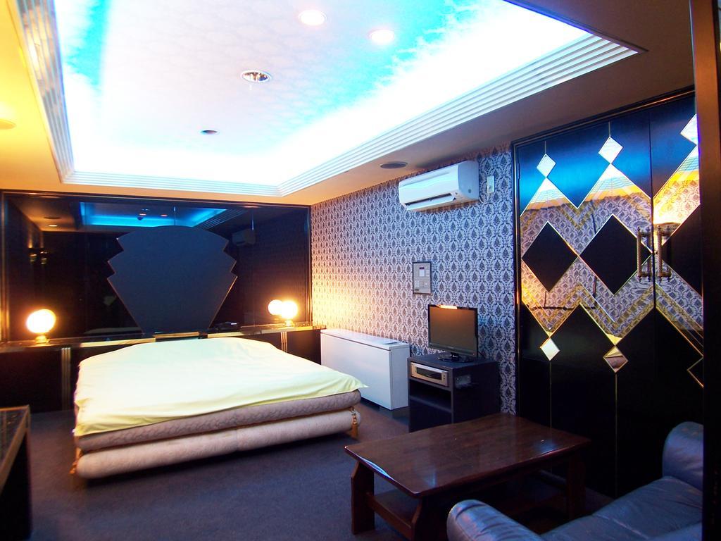 Hotel Pyramid (Adults Only) Химеджи Екстериор снимка